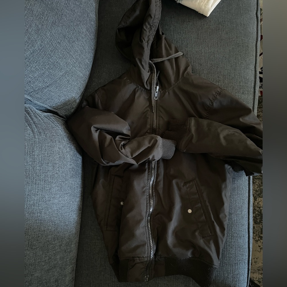 XS black hombre jacket with hood